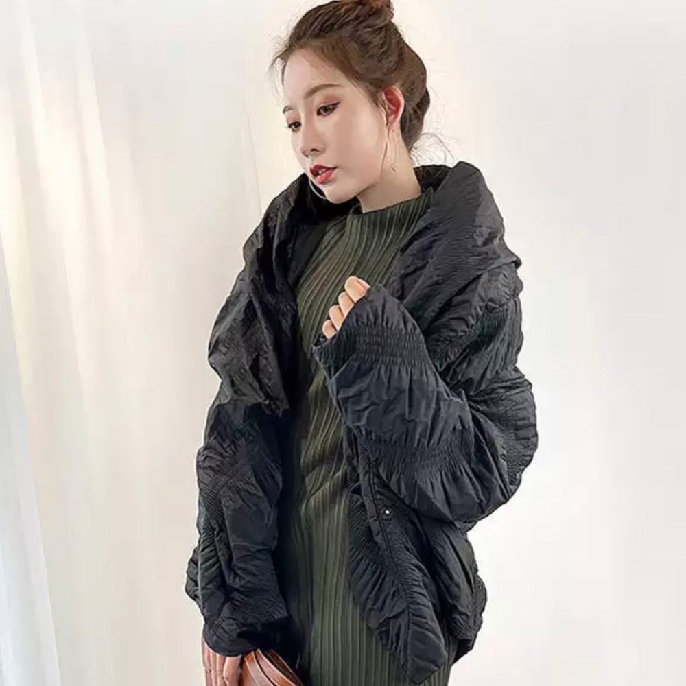 Pleats puffer jacket - Picture 5 of 6